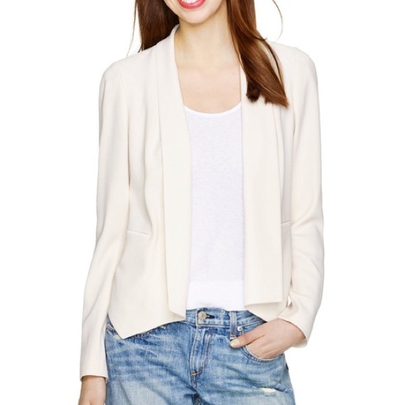 Aritzia Jackets & Blazers - Aritzia Babaton Dominick Jacket cream blazer sz 10